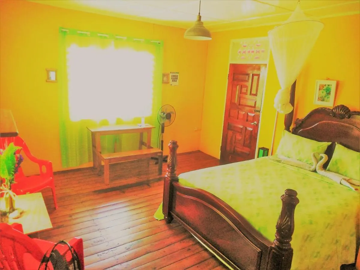 Toga Guest House Port Antonio Bed & Breakfast