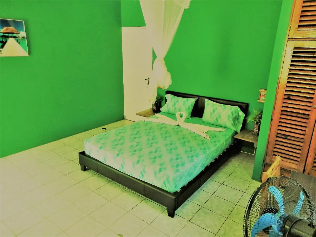 Panzió Toga Guest House Port Antonio